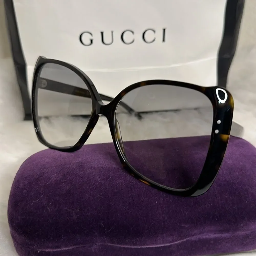 💯Authentic Gucci Sunglasses with Case🍀 - Picture 10 of 16